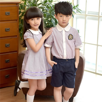 校服
